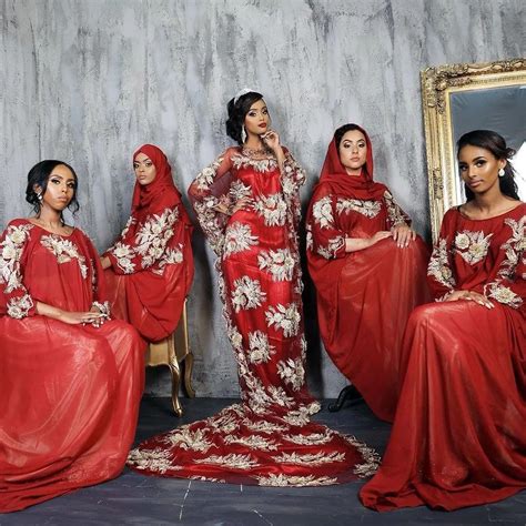 somali bridal|somali bridesmaid dresses.